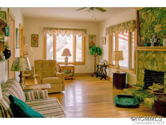1809 Windsor Drive - Photo 6