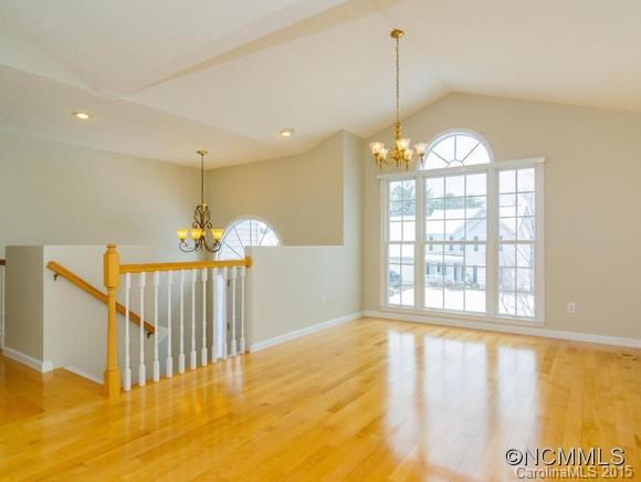 14 Westmont Drive - Photo 2