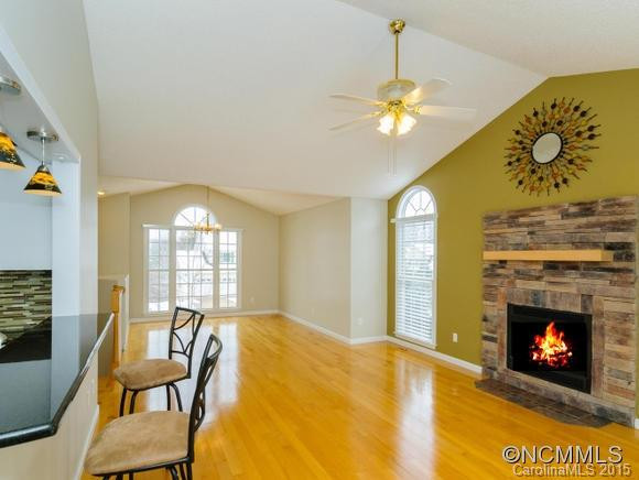 14 Westmont Drive - Photo 3