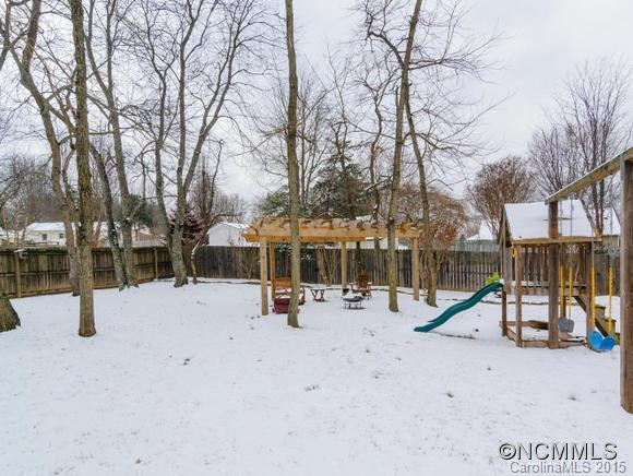 14 Westmont Drive - Photo 23