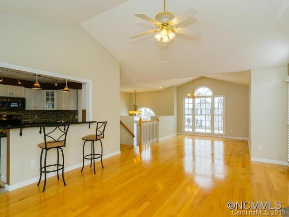 14 Westmont Drive - Photo 5