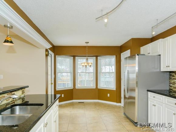 14 Westmont Drive - Photo 9