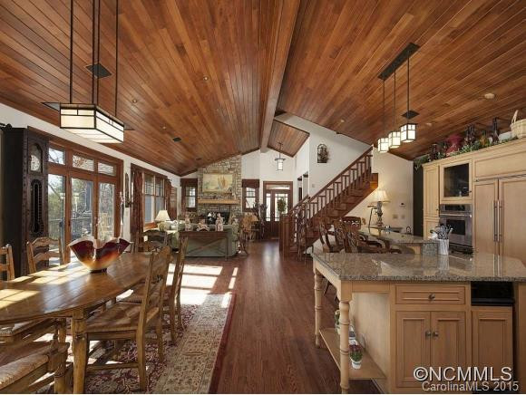 121 CHATTOOGA RUN - Photo 2