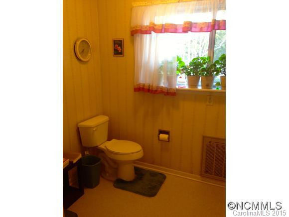 533 Whispering Hills Drive - Photo 15