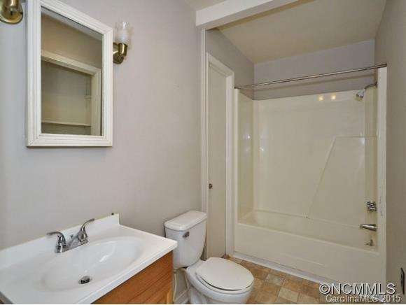 8067 Carolina Boulevard - Photo 9