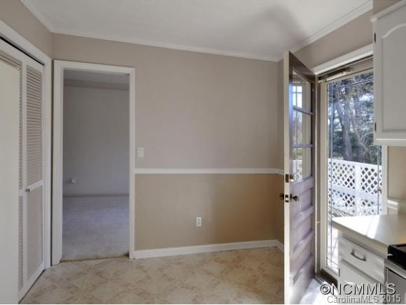 24 FOX HOLLOW COURT - Photo 13