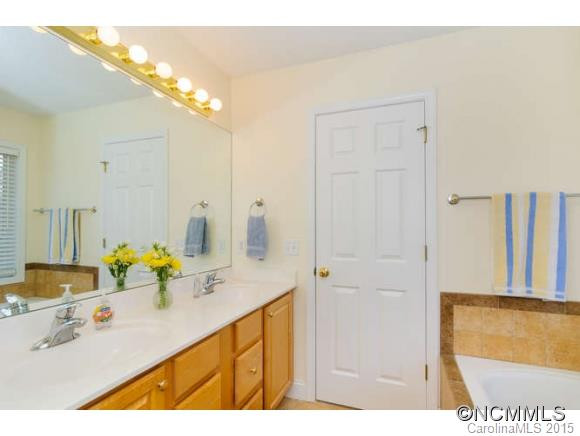 3 VIEWPOINTE LANE - Photo 16