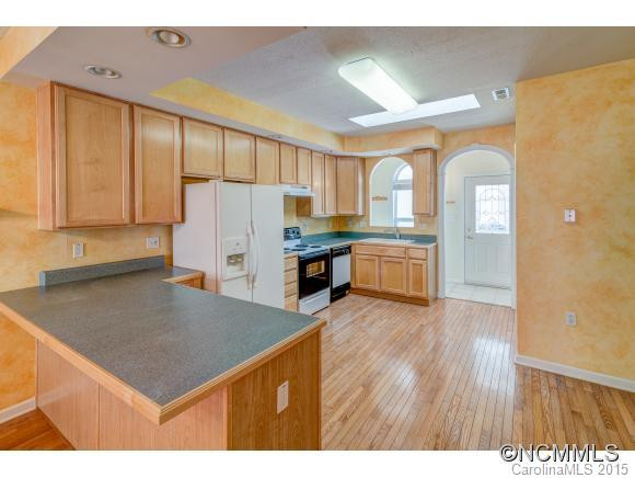 123 Shadowbrook Drive - Photo 5