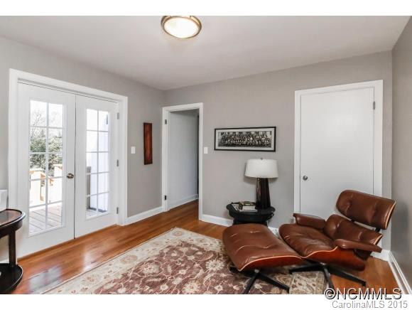 553 Lakeshore Dr. - Photo 12