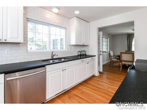 553 Lakeshore Dr. - Photo 5