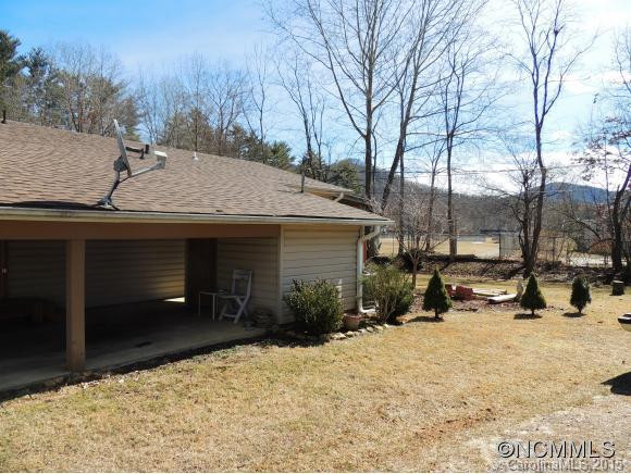 106 Pinetree Dr - Photo 2