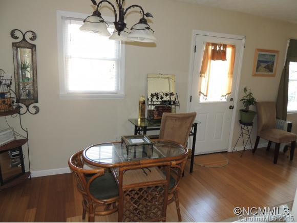 106 Pinetree Dr - Photo 4