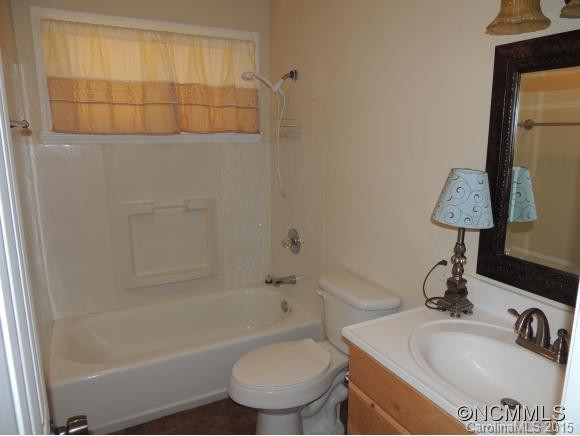 106 Pinetree Dr - Photo 9