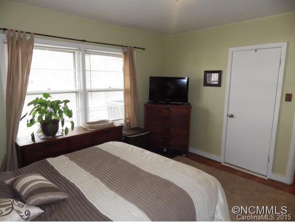 14 Rodgers Place - Photo 13