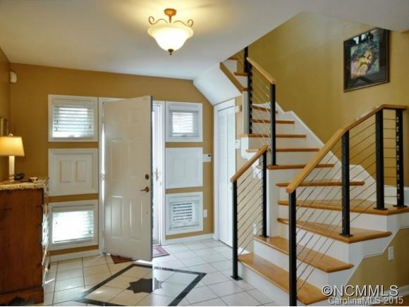 7 Laurel Place Drive - Photo 2