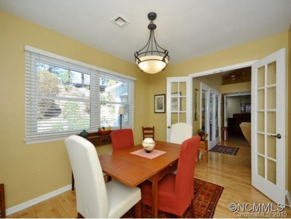 7 Laurel Place Drive - Photo 5