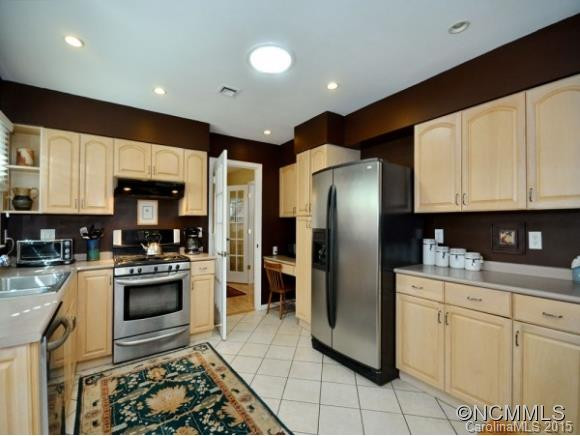 7 Laurel Place Drive - Photo 6