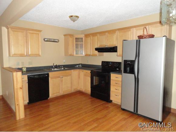 11 SHIRLEY DRIVE - Photo 4
