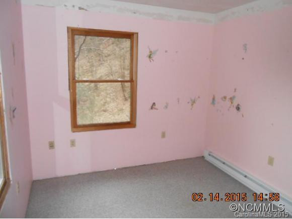  - Photo 9