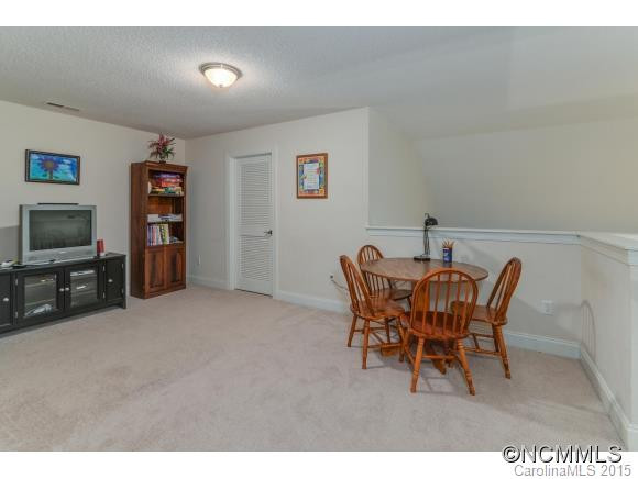 66 Fox Briar Drive - Photo 13
