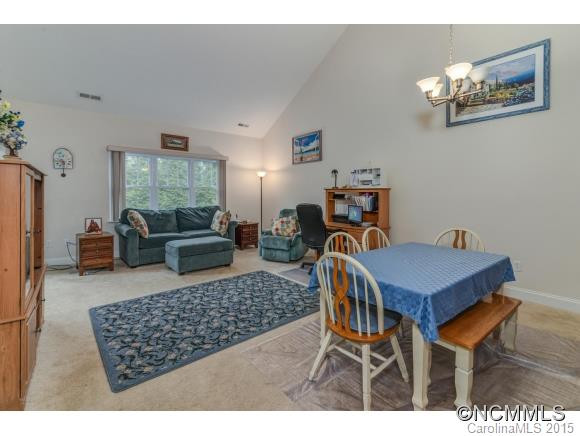 66 Fox Briar Drive - Photo 4