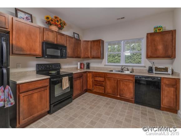 66 Fox Briar Drive - Photo 9