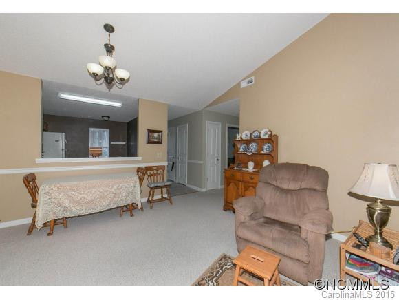 2104 Deermouse Way - Photo 12