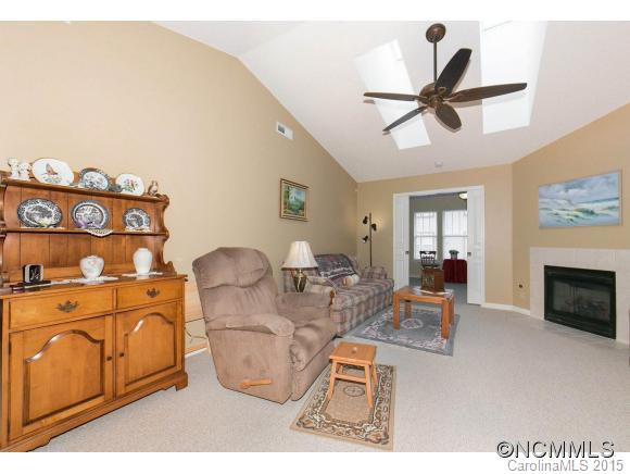 2104 Deermouse Way - Photo 8