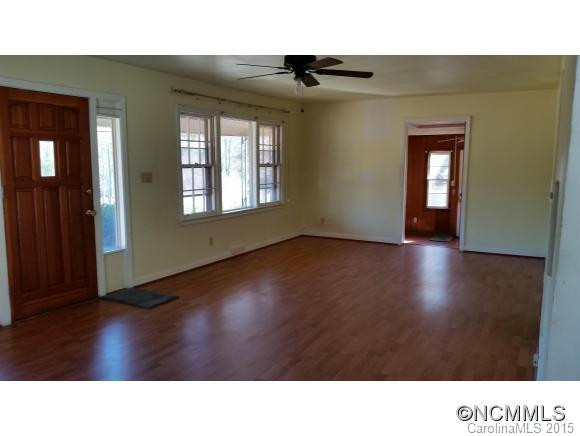 145 Sycamore Drive - Photo 2