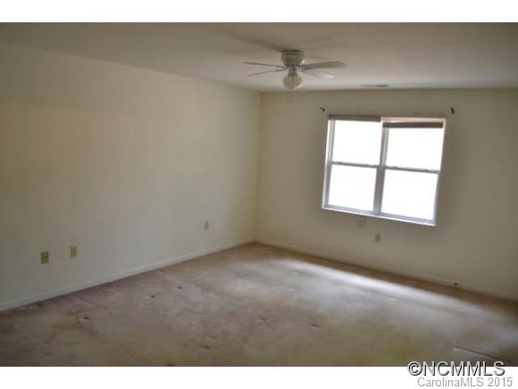 604 Carlyle Way - Photo 4