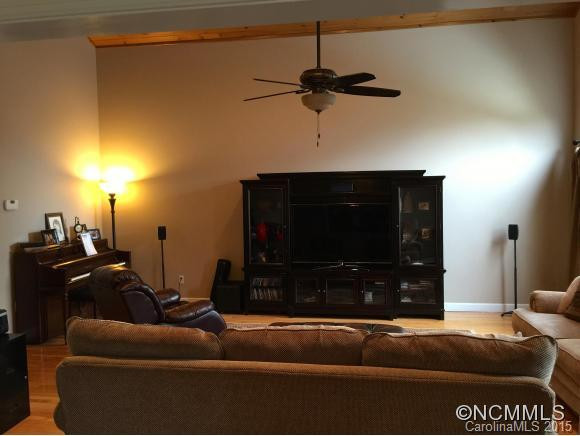 438 Nix Creek Church Road - Photo 8