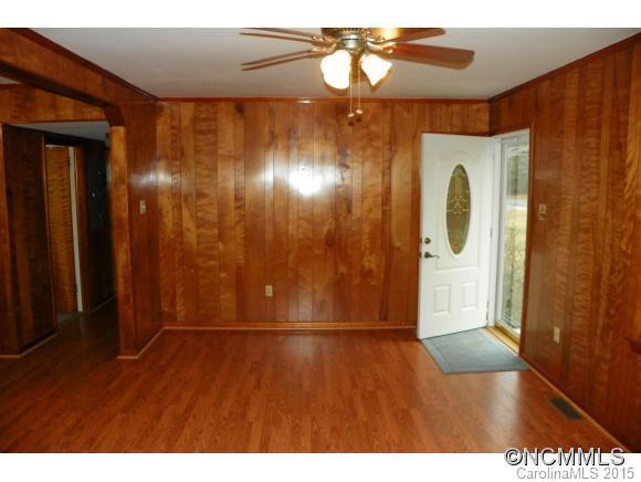 111 Northwest Avenue - Photo 2