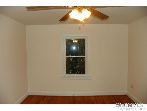 111 Northwest Avenue - Photo 12