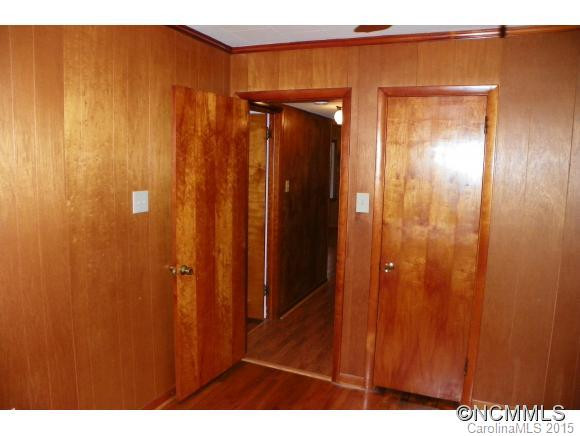 111 Northwest Avenue - Photo 14