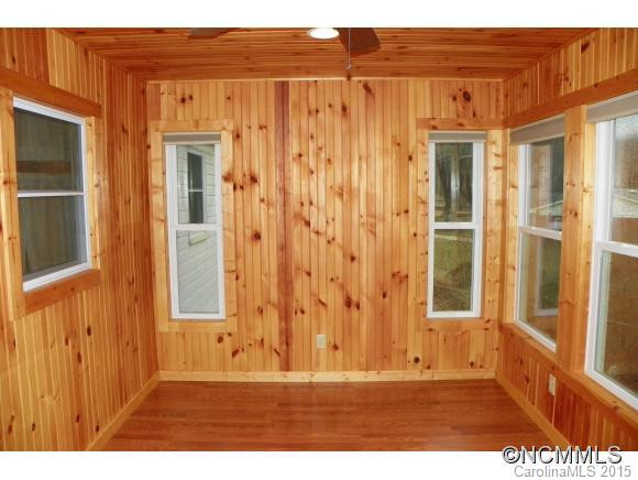 111 Northwest Avenue - Photo 15