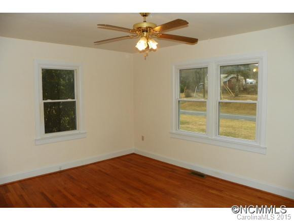 111 Northwest Avenue - Photo 10