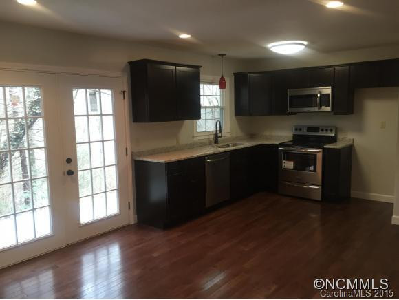 145 Laurelwood Drive - Photo 4