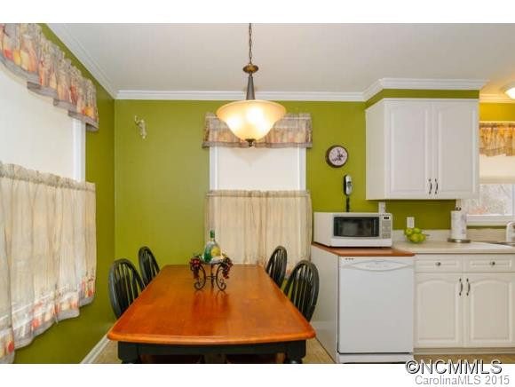 145 Saw Branch Road - Photo 11