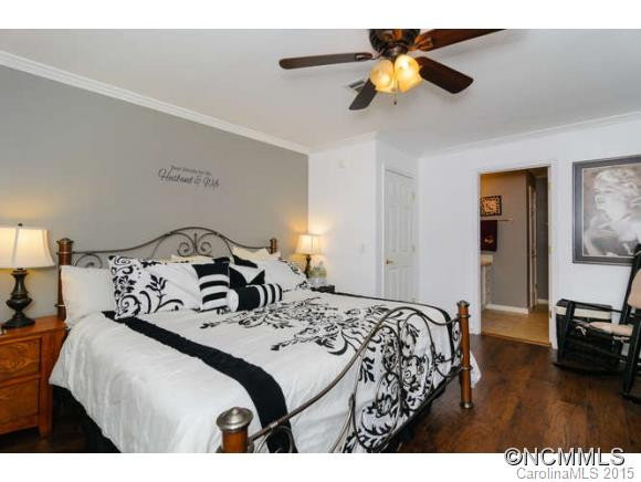 145 Saw Branch Road - Photo 12