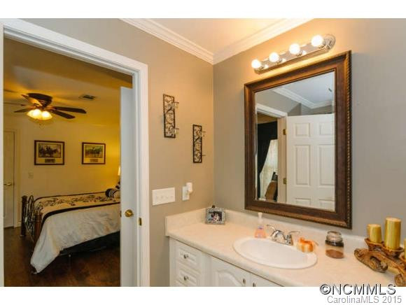 145 Saw Branch Road - Photo 15