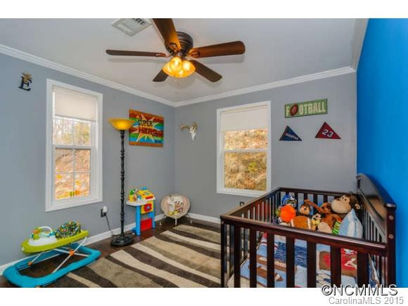 145 Saw Branch Road - Photo 17