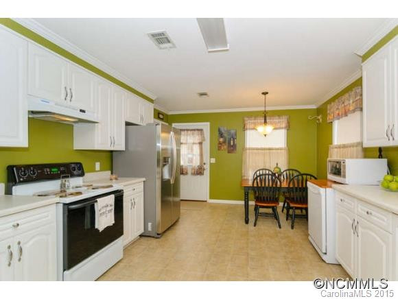 145 Saw Branch Road - Photo 6