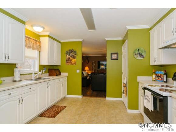 145 Saw Branch Road - Photo 8