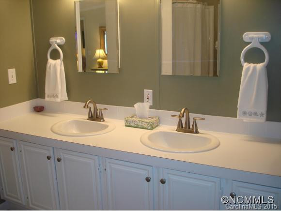 170 Applegate Village - Photo 12
