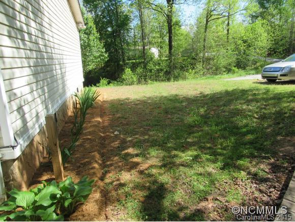 170 Applegate Village - Photo 17