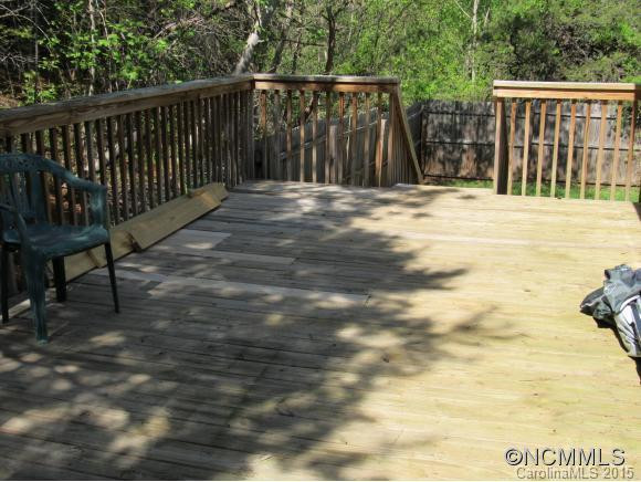 170 Applegate Village - Photo 18