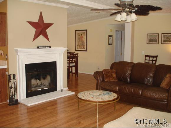170 Applegate Village - Photo 3