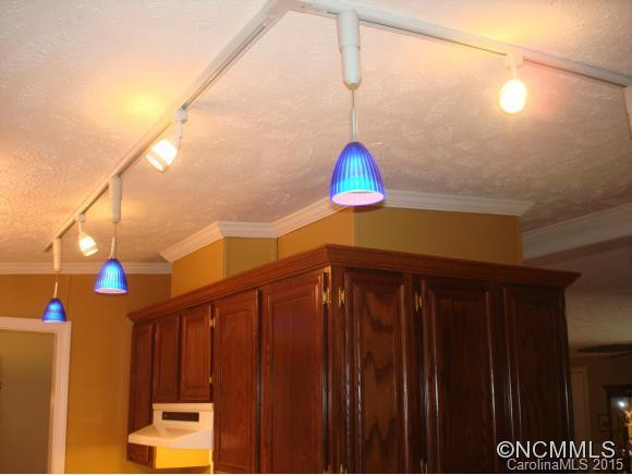 170 Applegate Village - Photo 8
