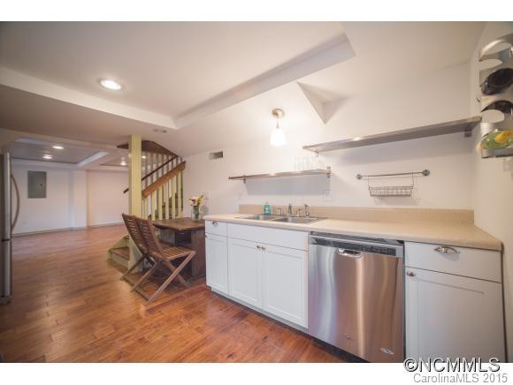 730 RHODODENDRON AVE - Photo 7