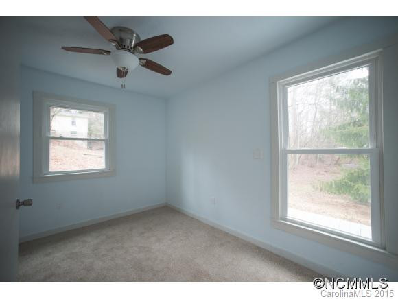 730 RHODODENDRON AVE - Photo 9